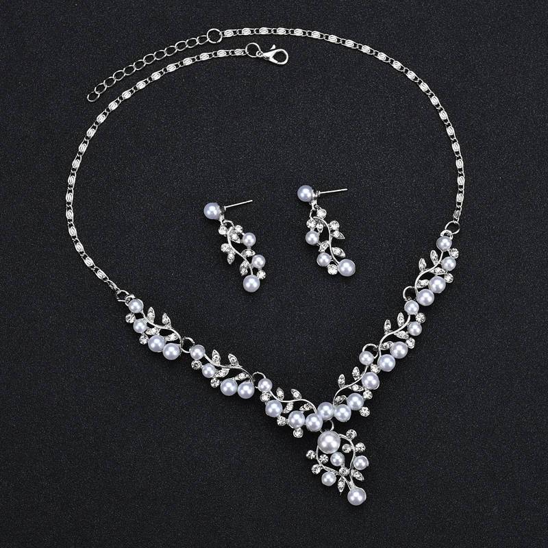 Ladies Wedding Pearl Rhinestone Leaf Necklace & Earring set