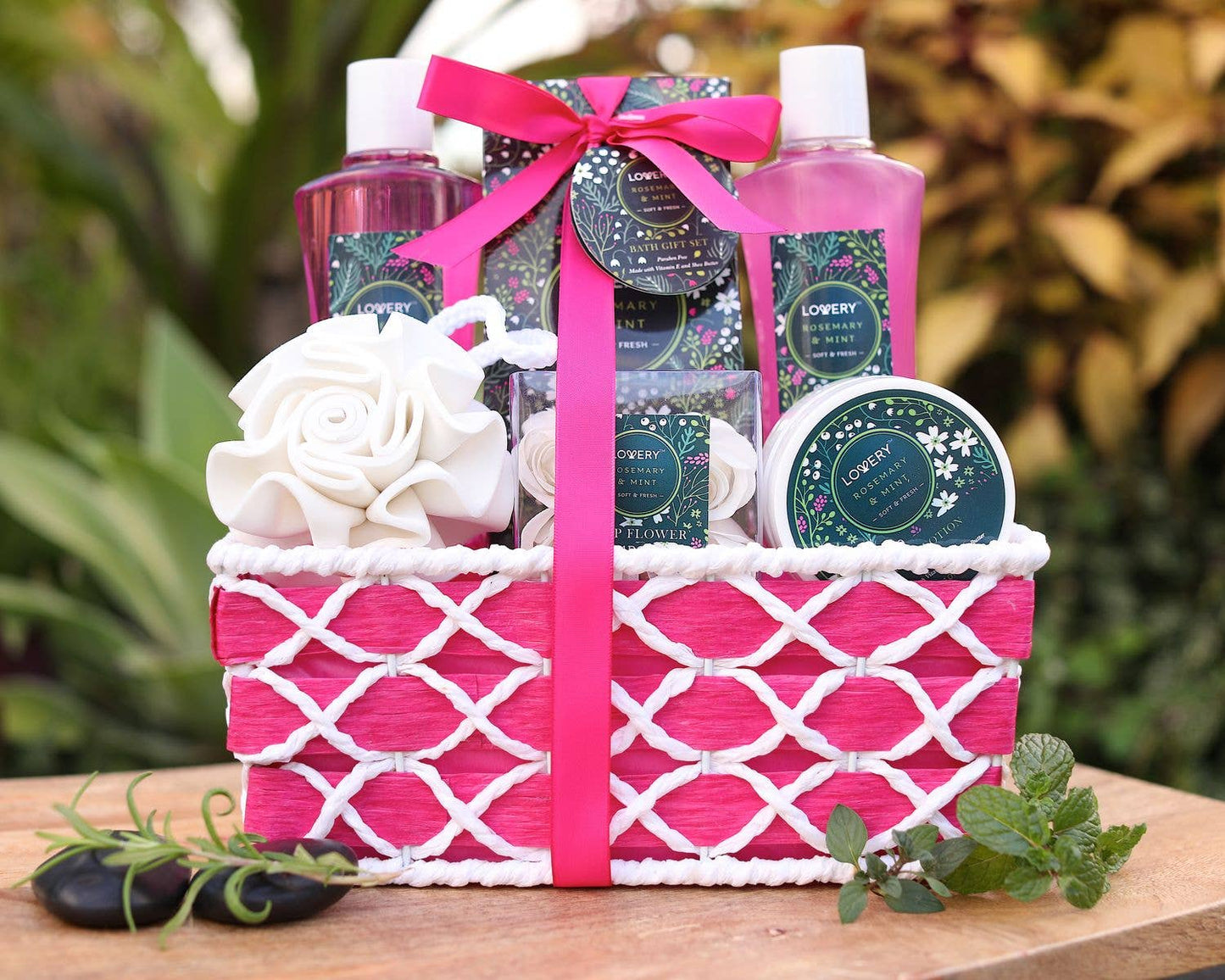 Women's Rosemary and Mint Scent Bath Gift Set
