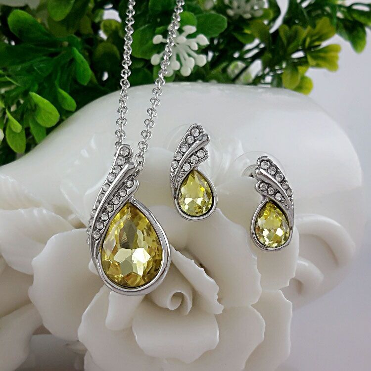 Women's Exquisite Water Drops Austria Crystal 925 Sterling Silver Necklace and Earrings Jewelry Set