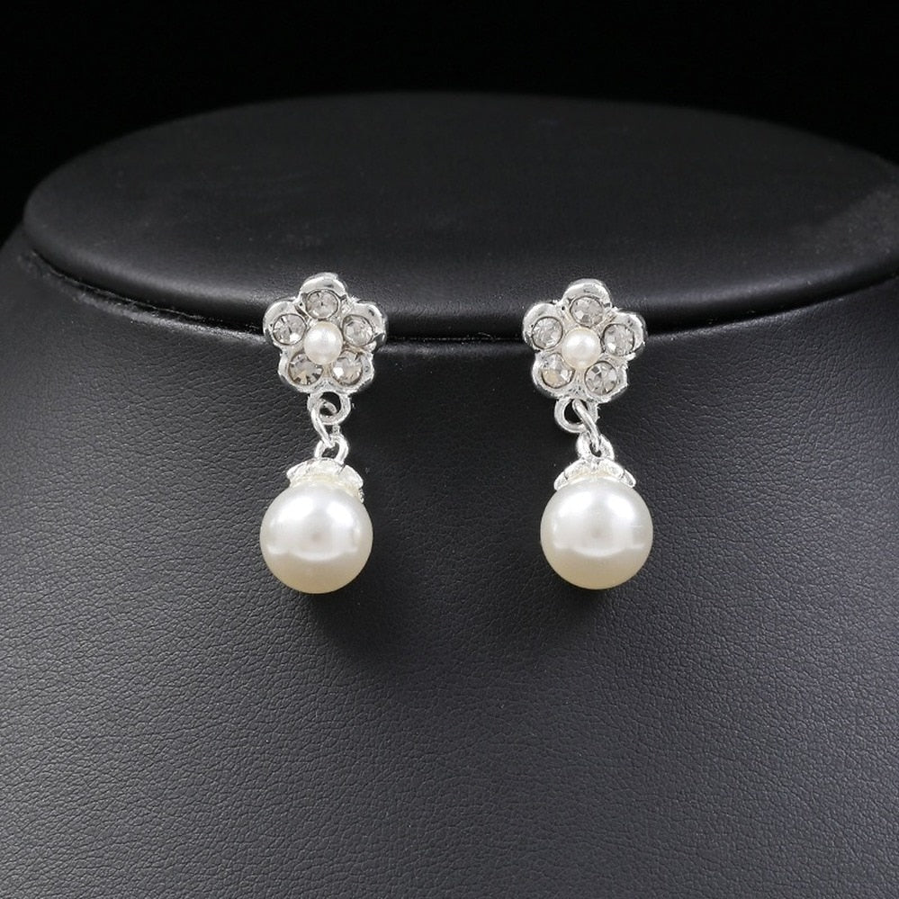 Women's Trendy Rhinestone Pearl Flower Pendant Necklace and Earrings Wedding Jewelry Set